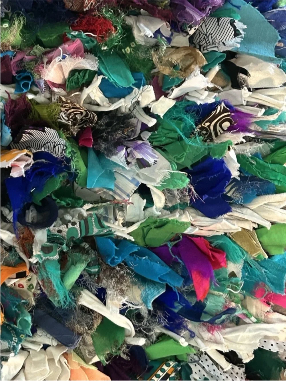 Shaggy Fabric‎ Accent Rag Rug Bright Multicolor 20” x 32” - NWOT